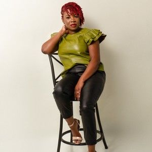 Meet your Posher, Monica